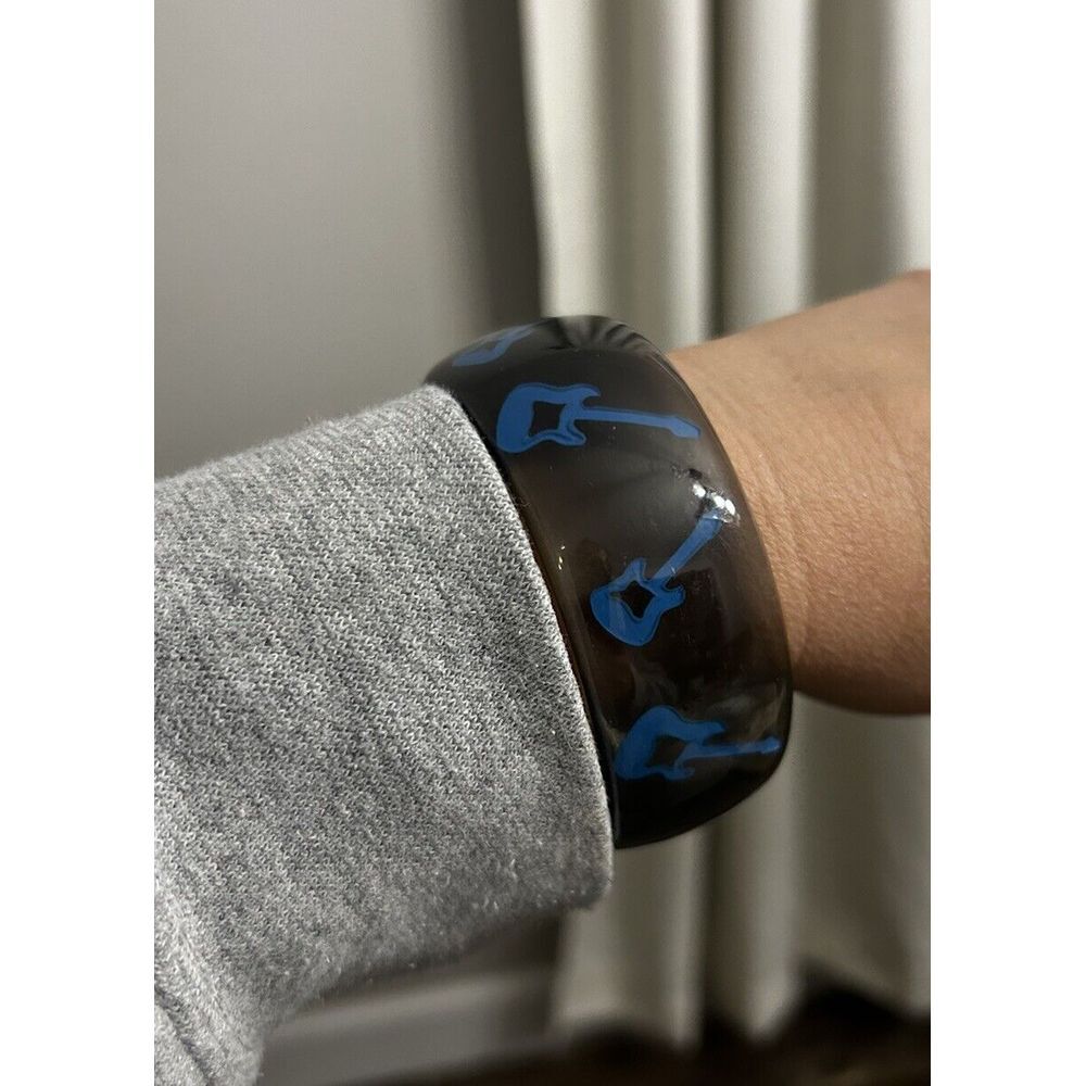 ELECTRIC GUITAR BRACELET Thick Plastic Bangle‎ Bracelet Electric Guitars  Blue